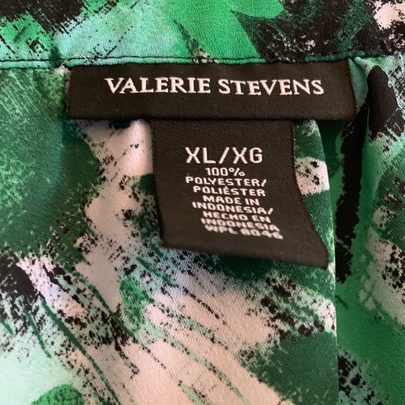 Blouse - Picture 2 of 2